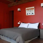 לינה וארוחת בוקר La Maison De Bazugues